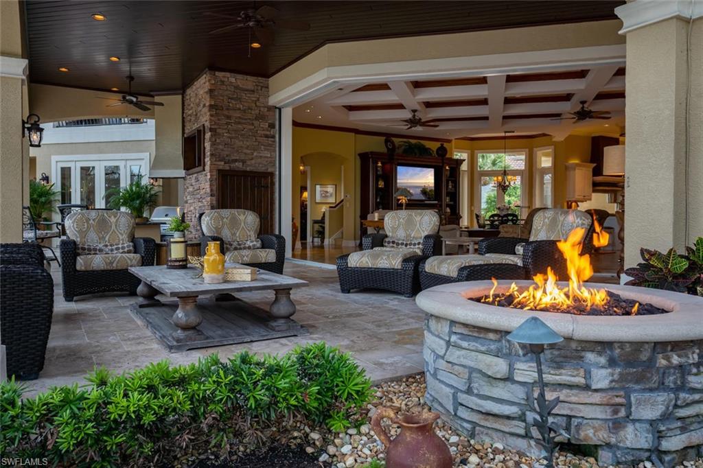 BAY WOODS - Residential