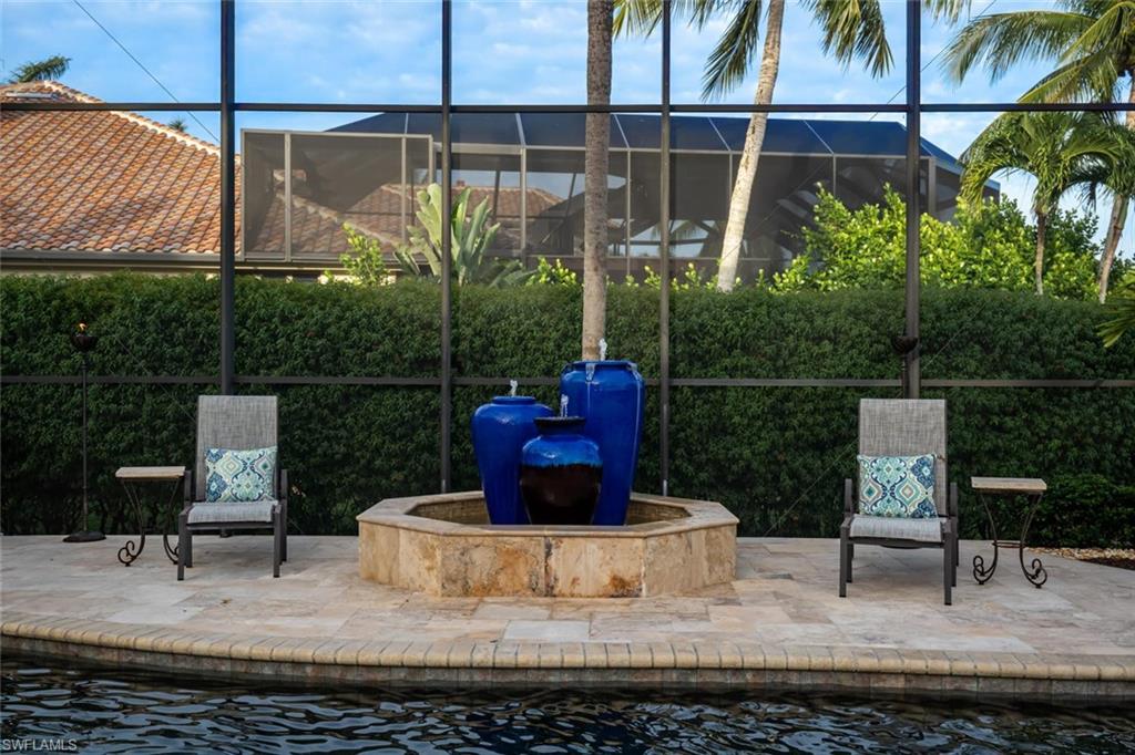 BAY WOODS - Residential