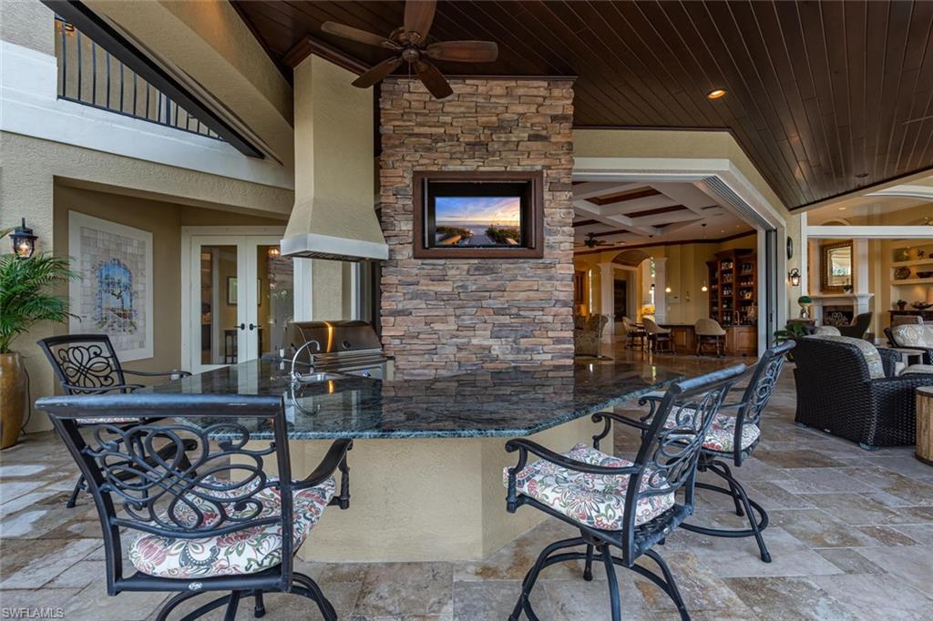 BAY WOODS - Residential