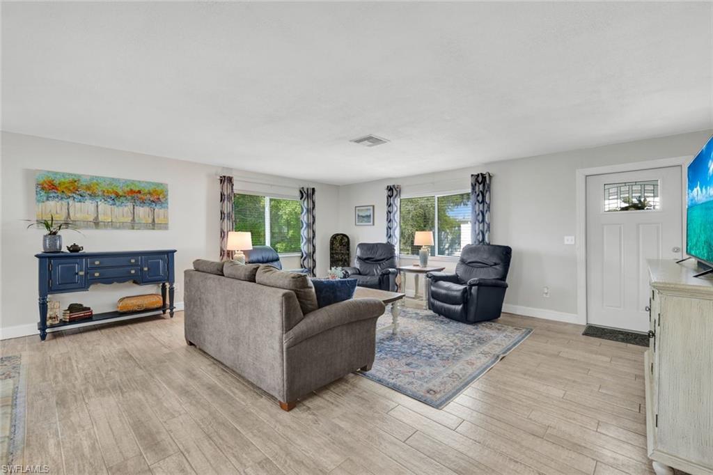 IRELAND + KING SUBD - Residential