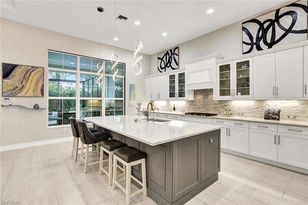 3164 Capistrano LN