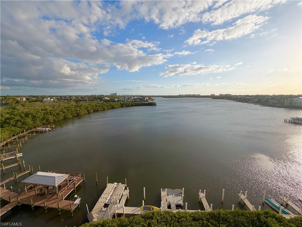 HICKORY BAY WEST - Residential