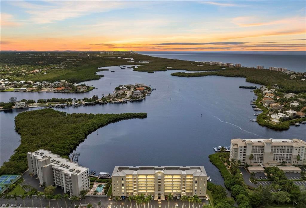 HICKORY BAY WEST - Residential