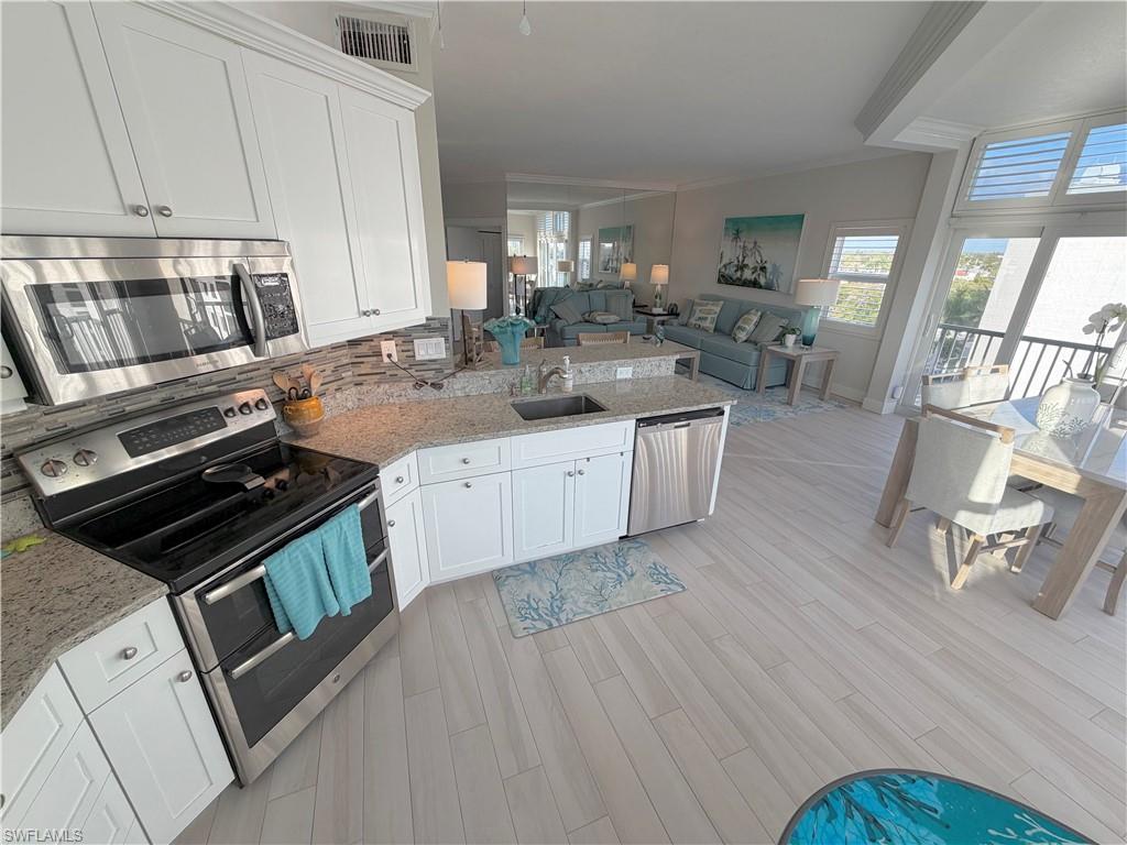 HICKORY BAY WEST - Residential