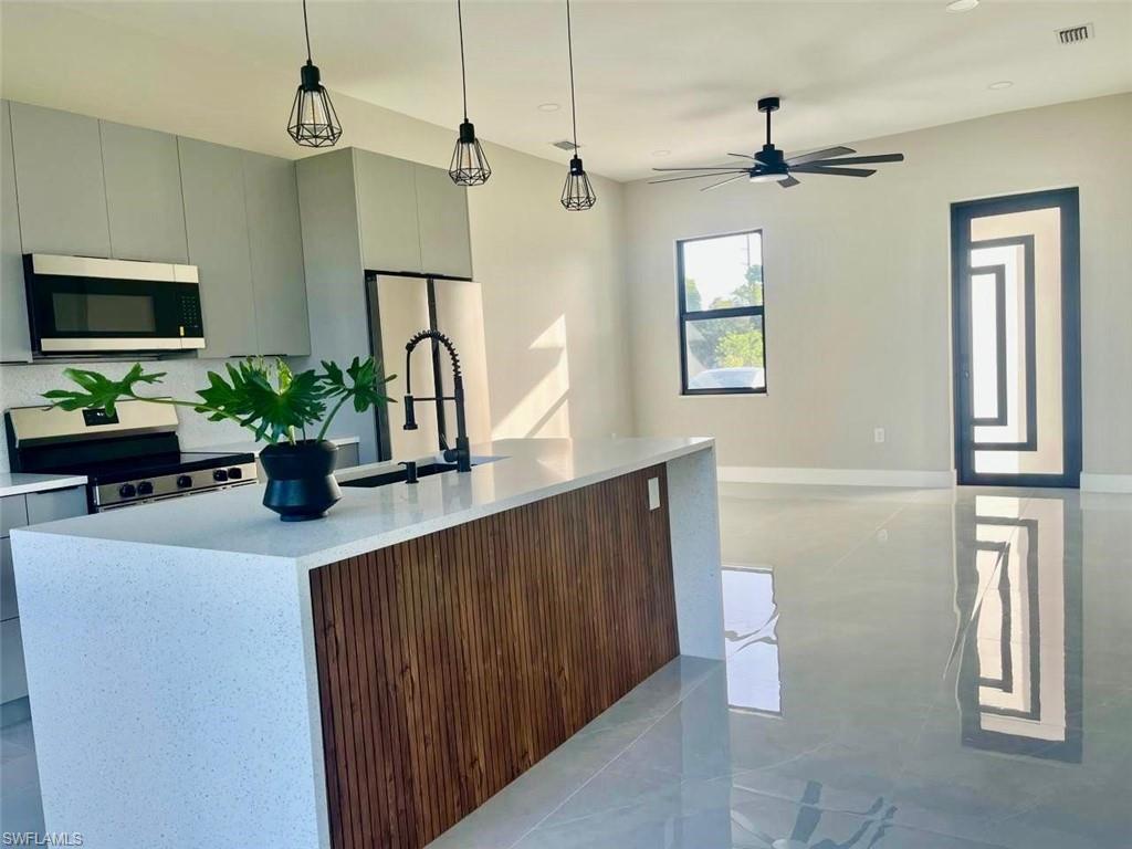 LEHIGH ACRES - Residential