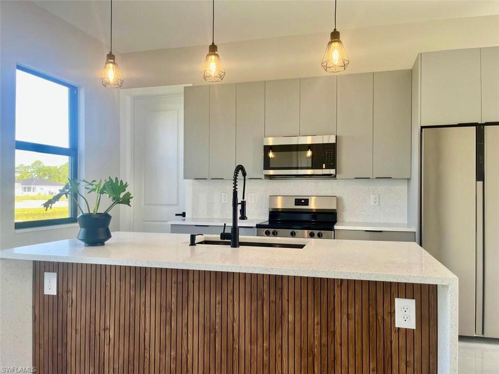 LEHIGH ACRES - Residential