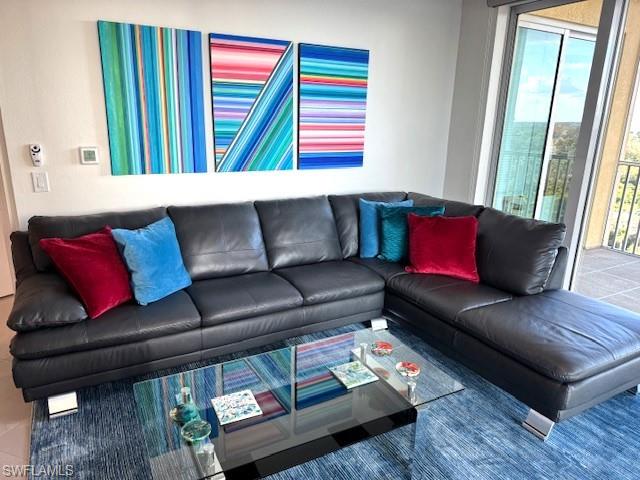 ST. TROPEZ - Residential Lease