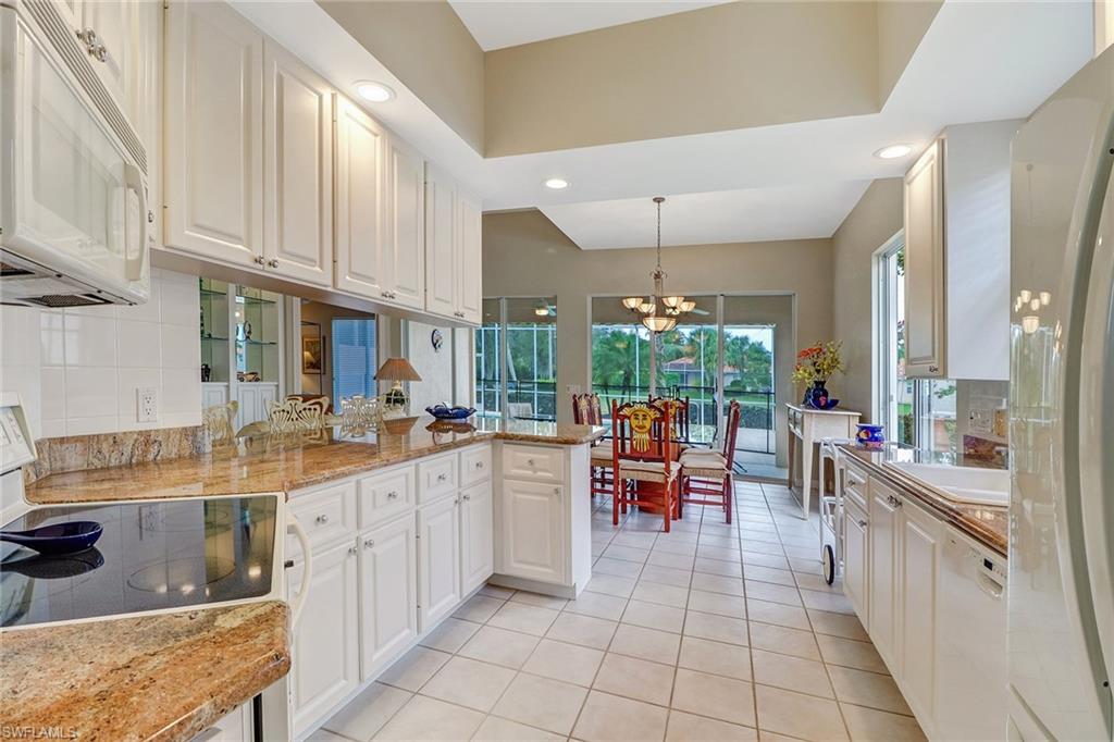 VILLAGE WALK - Residential