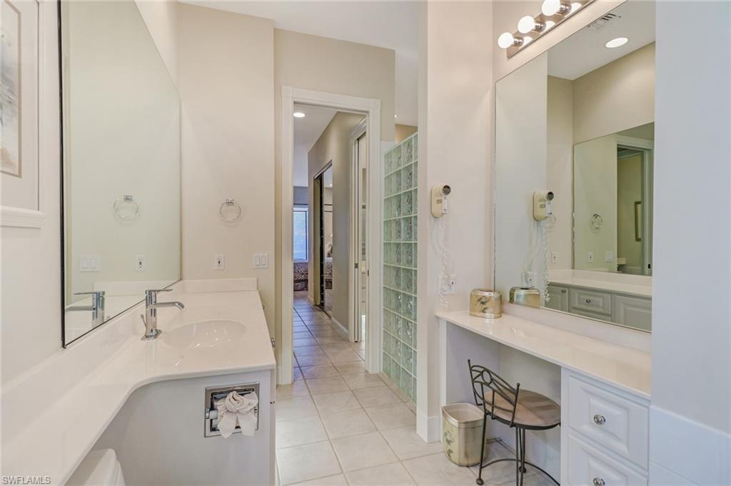 VILLAGE WALK - Residential