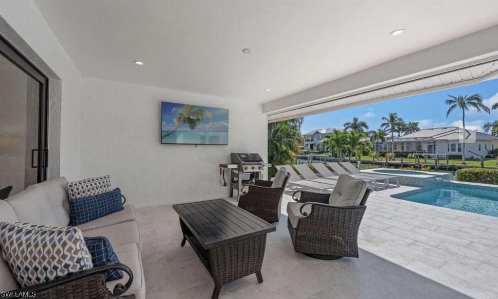 ESTATES - Residential