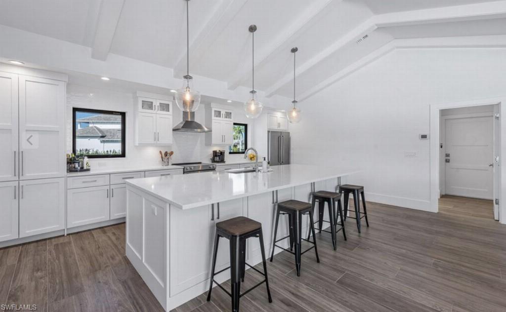 ESTATES - Residential