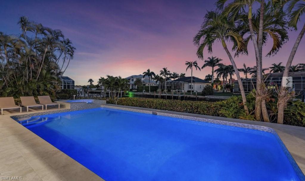 ESTATES - Residential