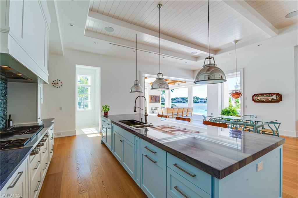 ROYAL HARBOR - Residential