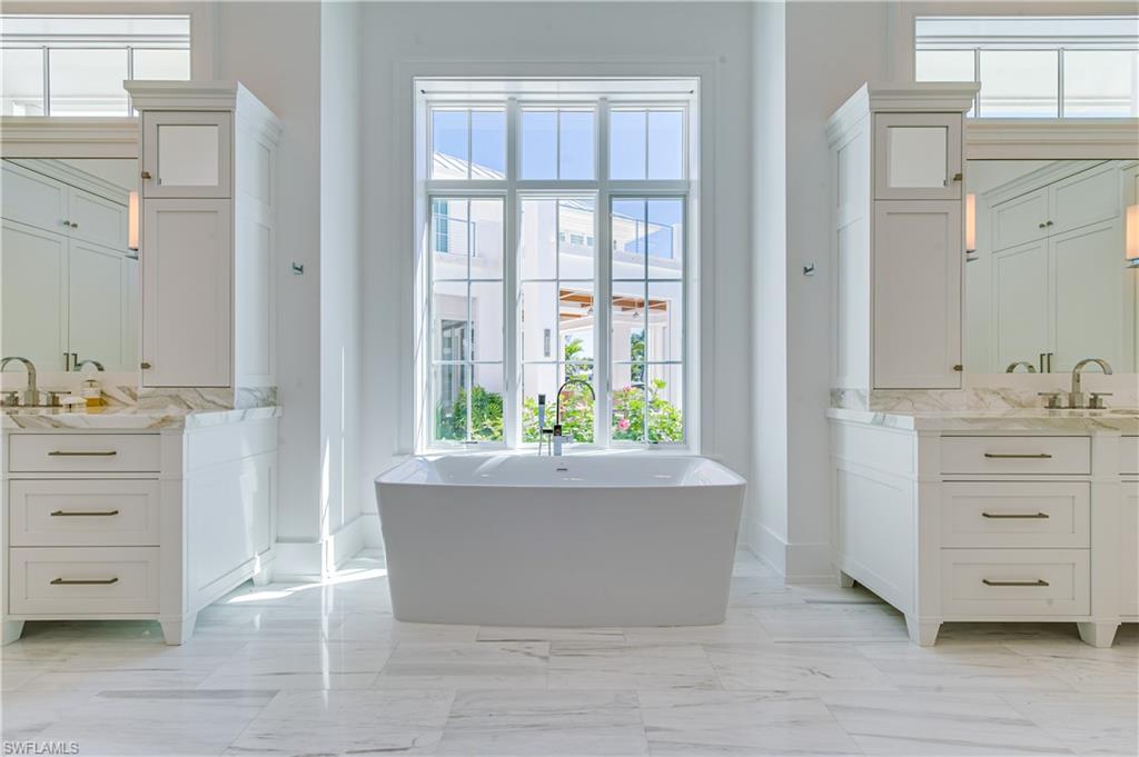 ROYAL HARBOR - Residential