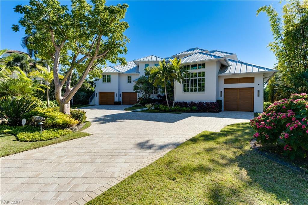 ROYAL HARBOR - Residential