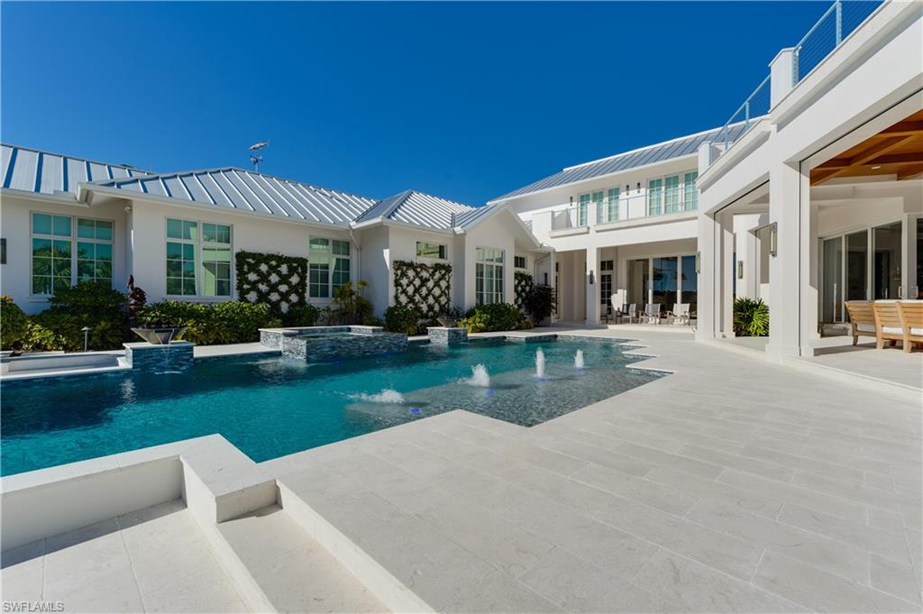 ROYAL HARBOR - Residential