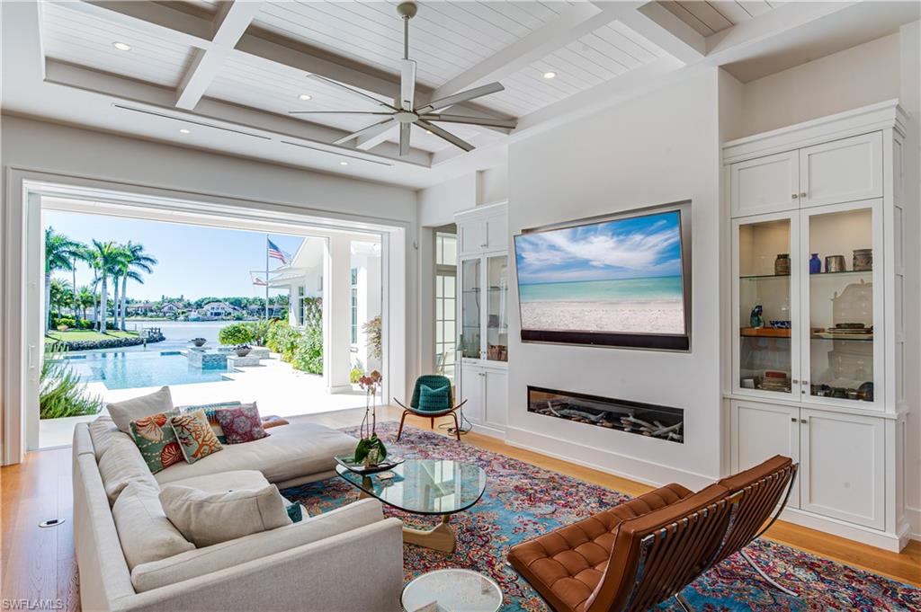 ROYAL HARBOR - Residential