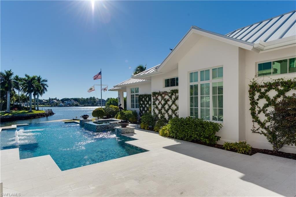 ROYAL HARBOR - Residential