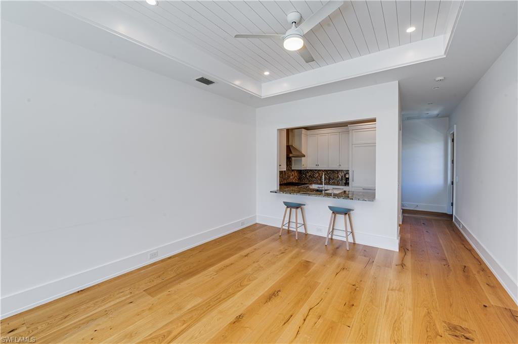 ROYAL HARBOR - Residential