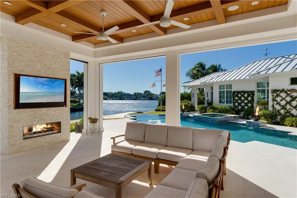 ROYAL HARBOR - Residential