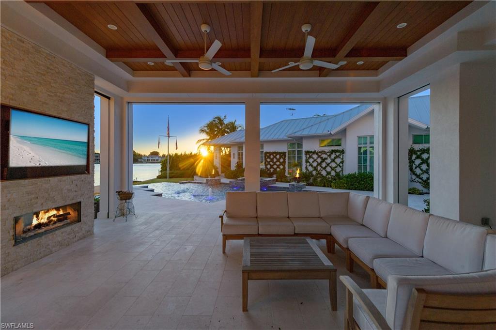 ROYAL HARBOR - Residential