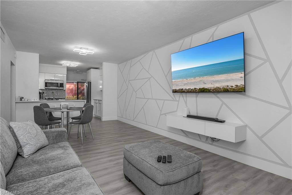 SEAWATCH APTS OF MARCO ISLAND - Residential Lease