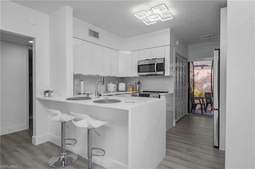 SEAWATCH APTS OF MARCO ISLAND - Residential Lease