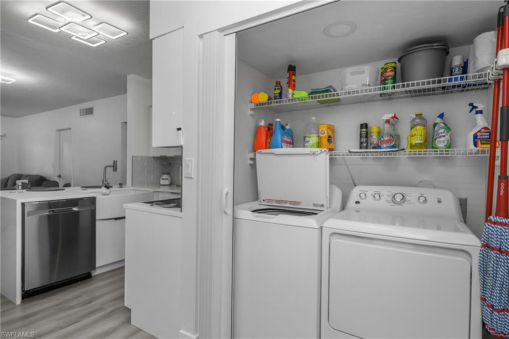 SEAWATCH APTS OF MARCO ISLAND - Residential Lease