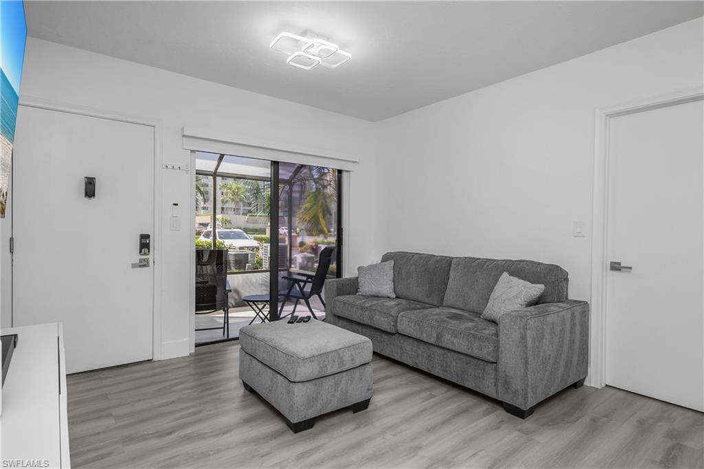 SEAWATCH APTS OF MARCO ISLAND - Residential Lease