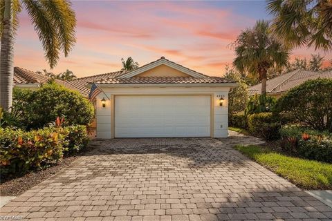 4910 Kingston WAY NAPLES FL 34119