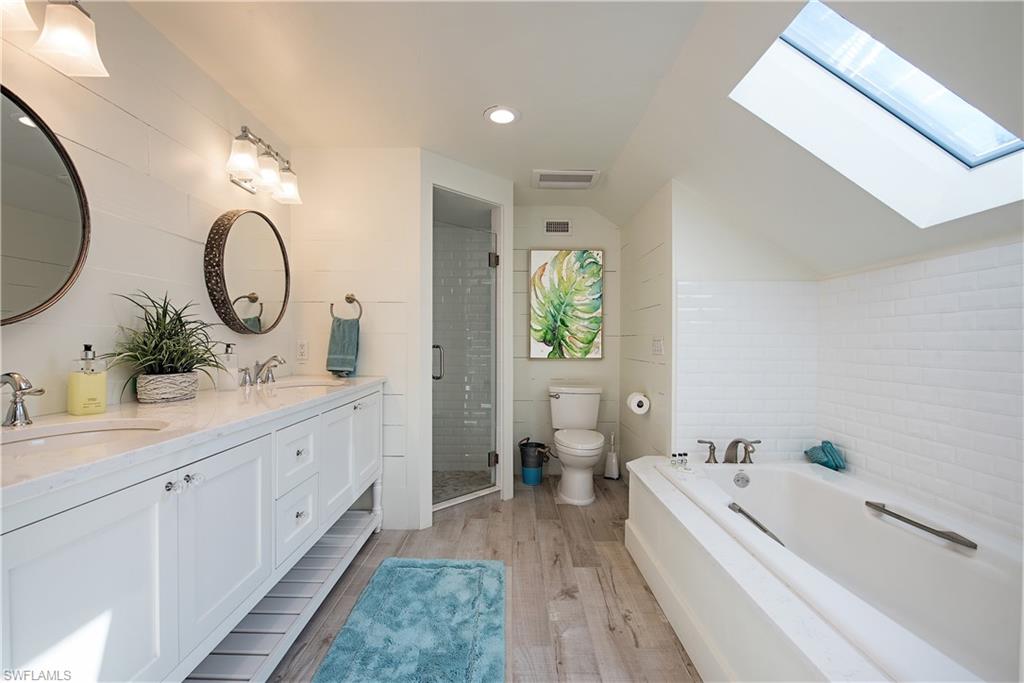 AQUALANE SHORES - Residential