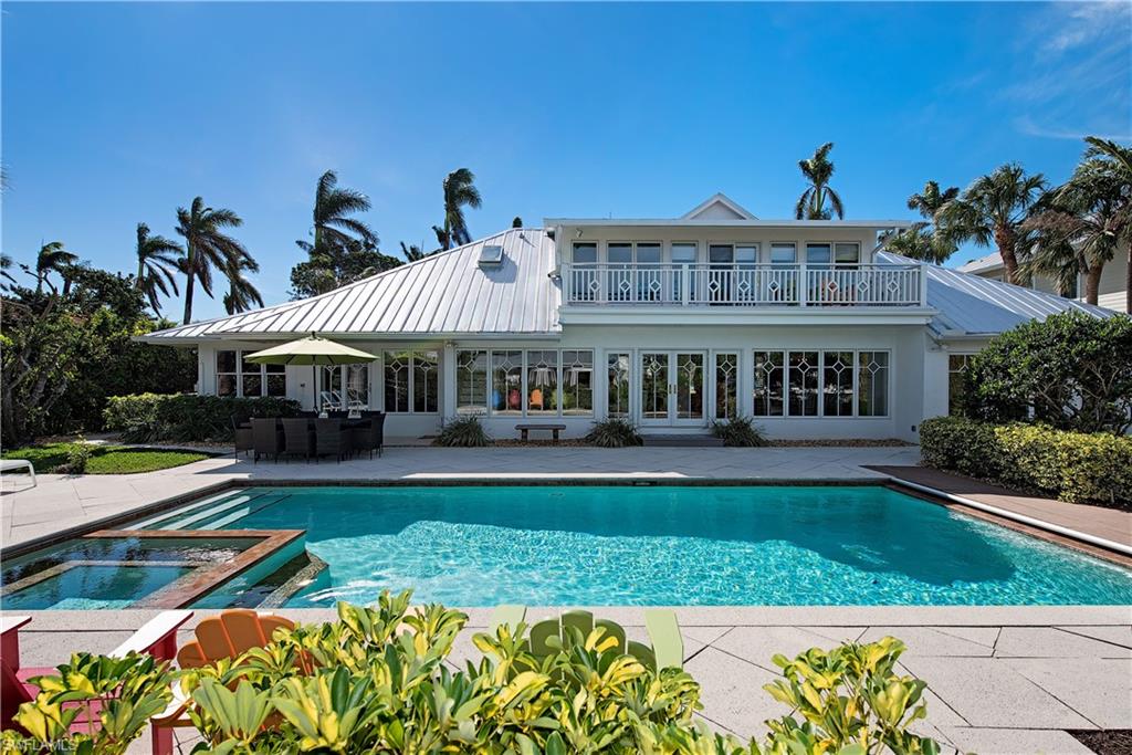 AQUALANE SHORES - Residential