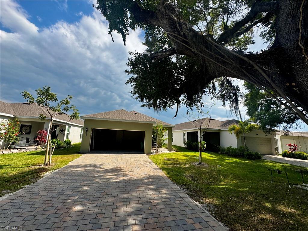 BELLE ARBOR - Residential