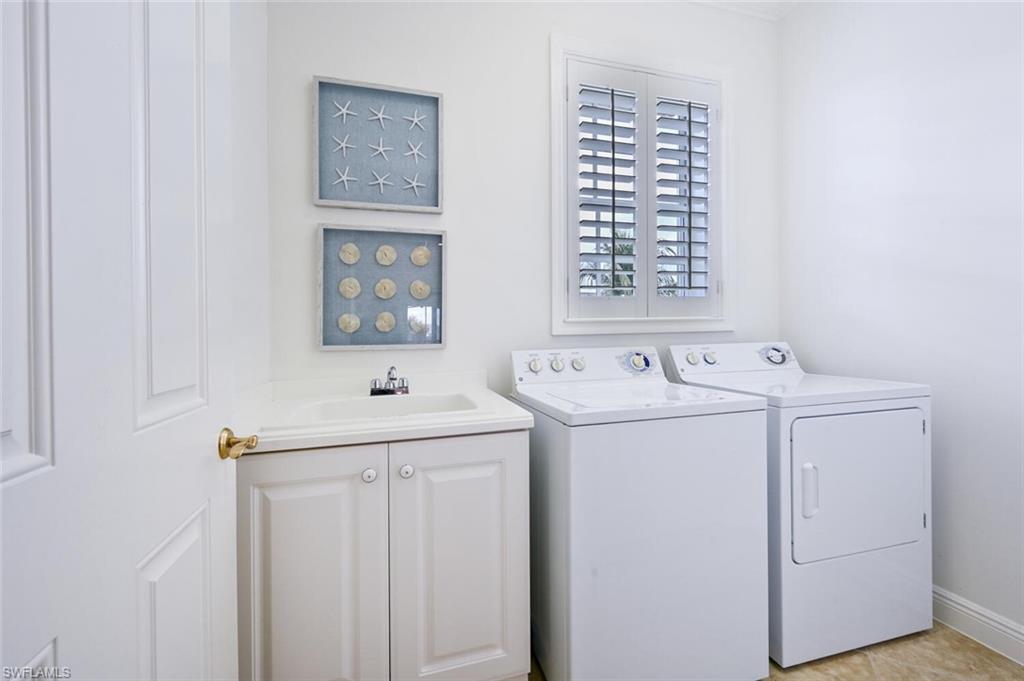 LAGUNA - Residential