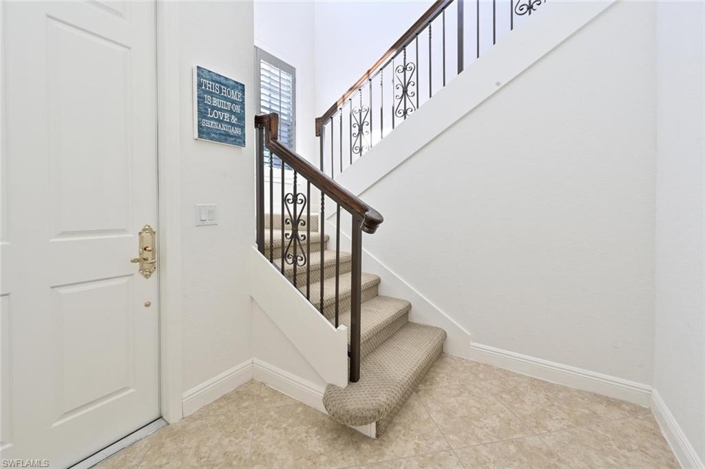 LAGUNA - Residential