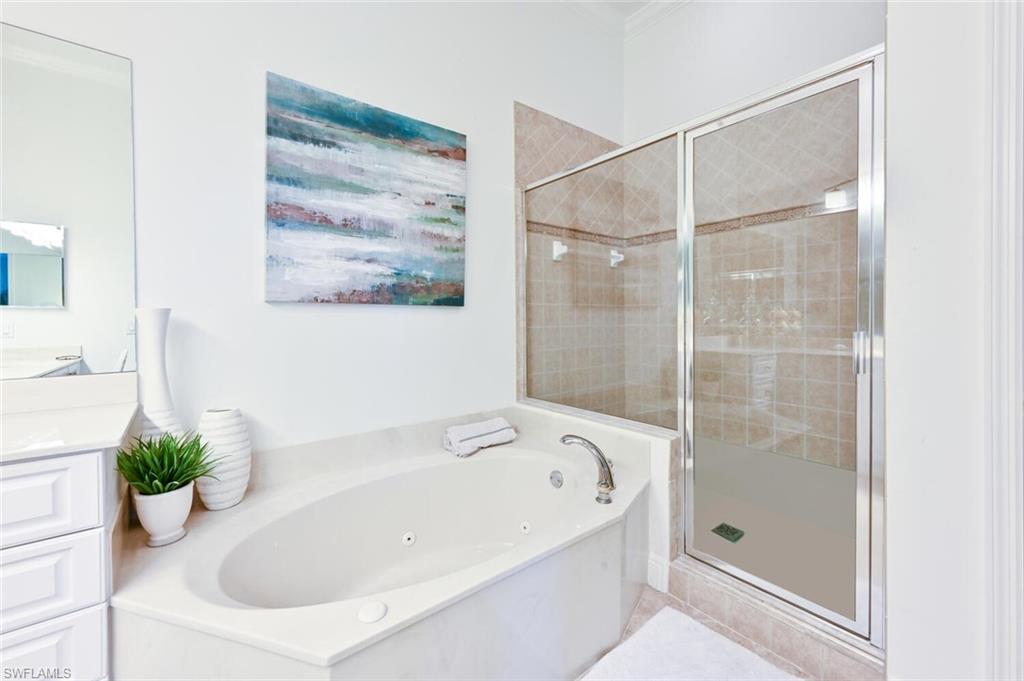 LAGUNA - Residential