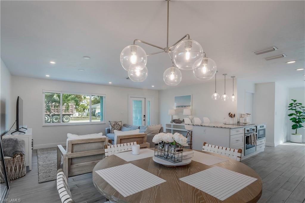 NAPLES PARK - Residential