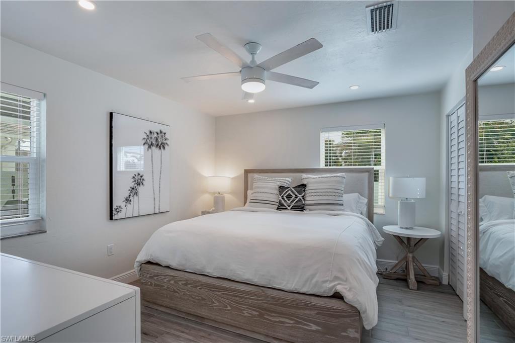 NAPLES PARK - Residential