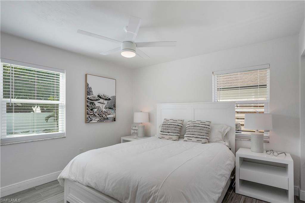 NAPLES PARK - Residential