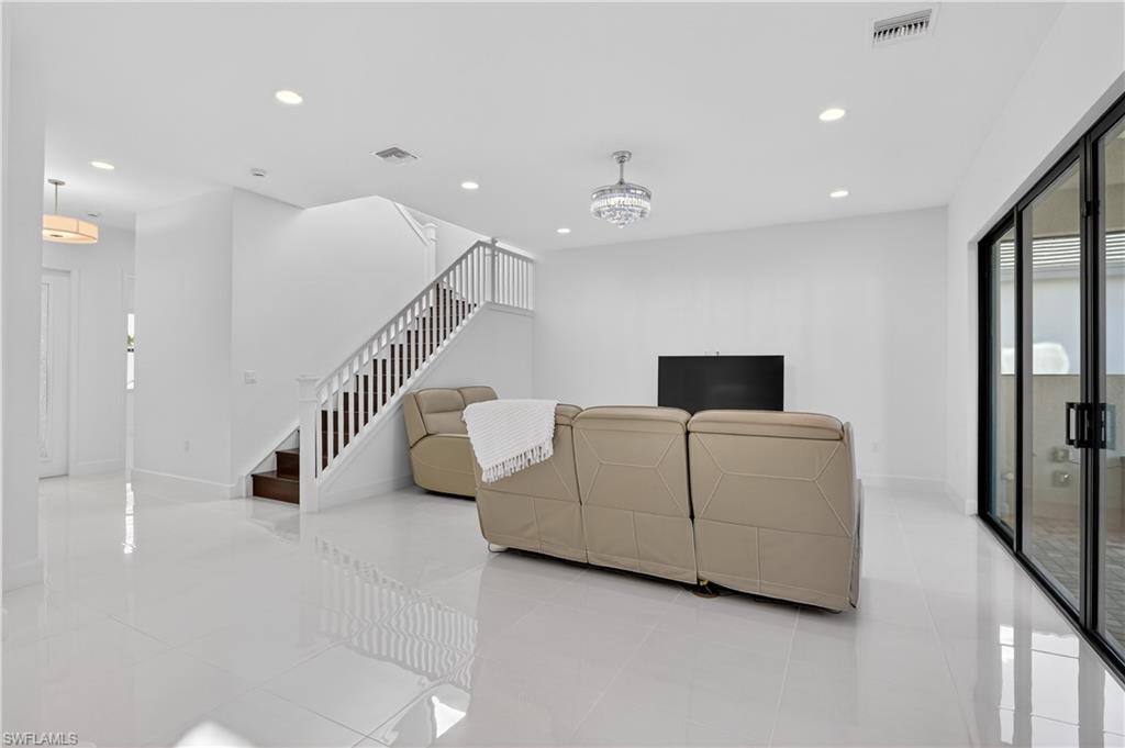 20908 Thistle Leaf LN