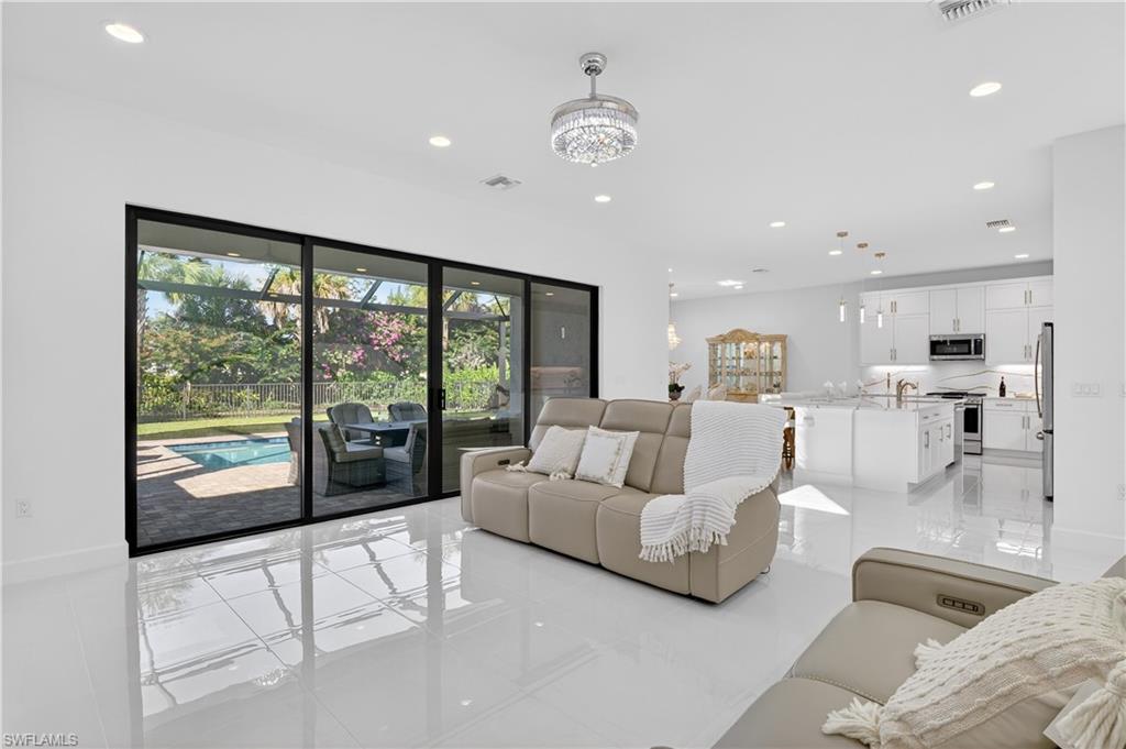 20908 Thistle Leaf LN