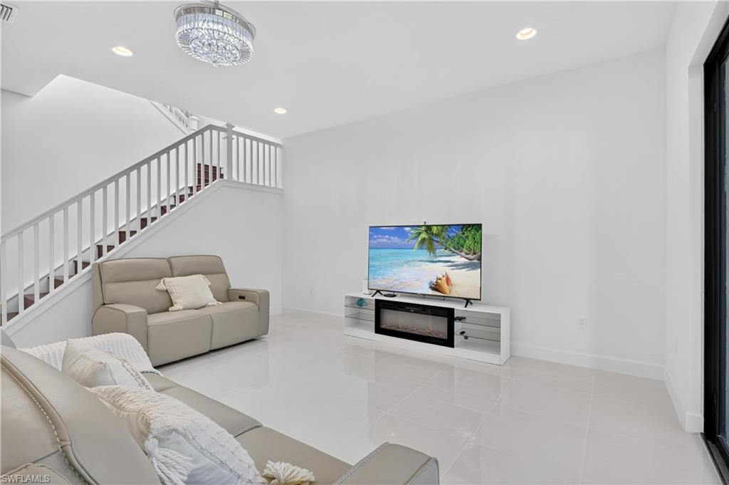 RIVERCREEK IN ESTERO - Residential