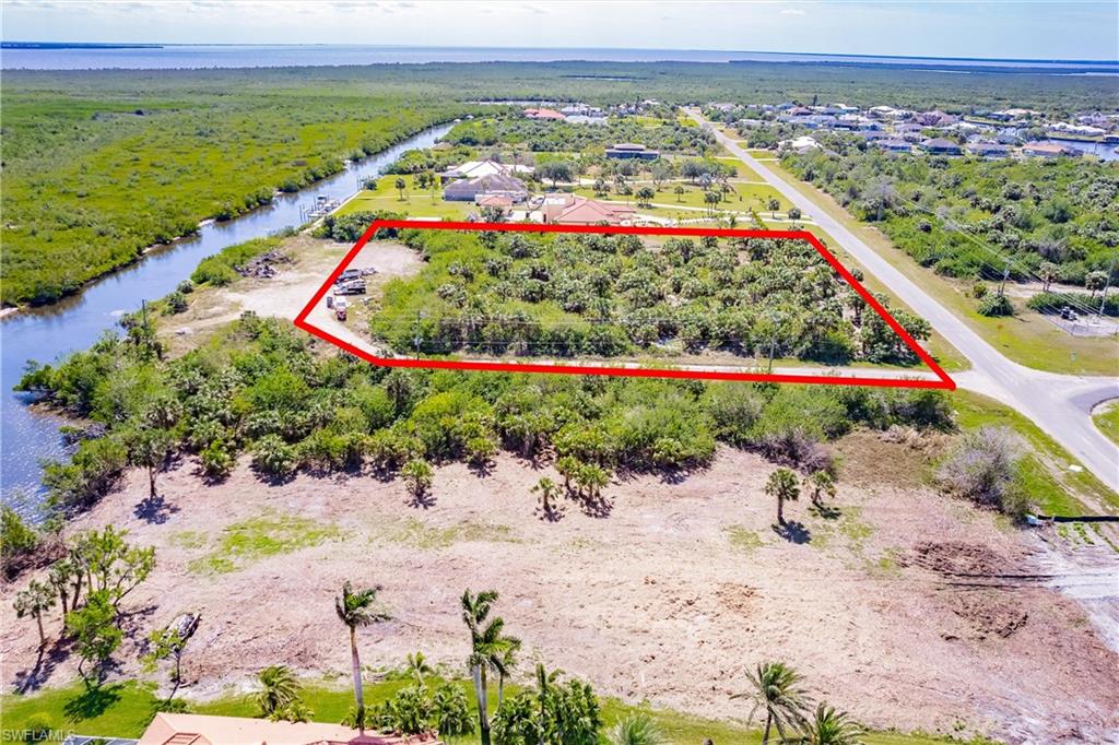 PUNTA GORDA ISLES - Land