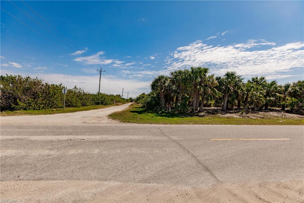 PUNTA GORDA ISLES - Land