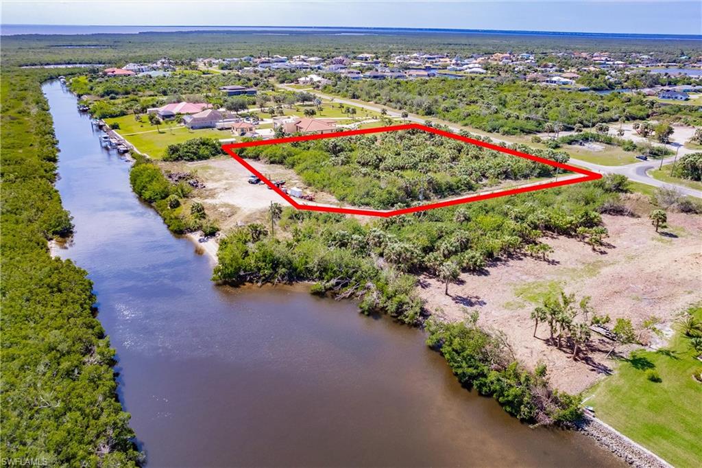 PUNTA GORDA ISLES - Land