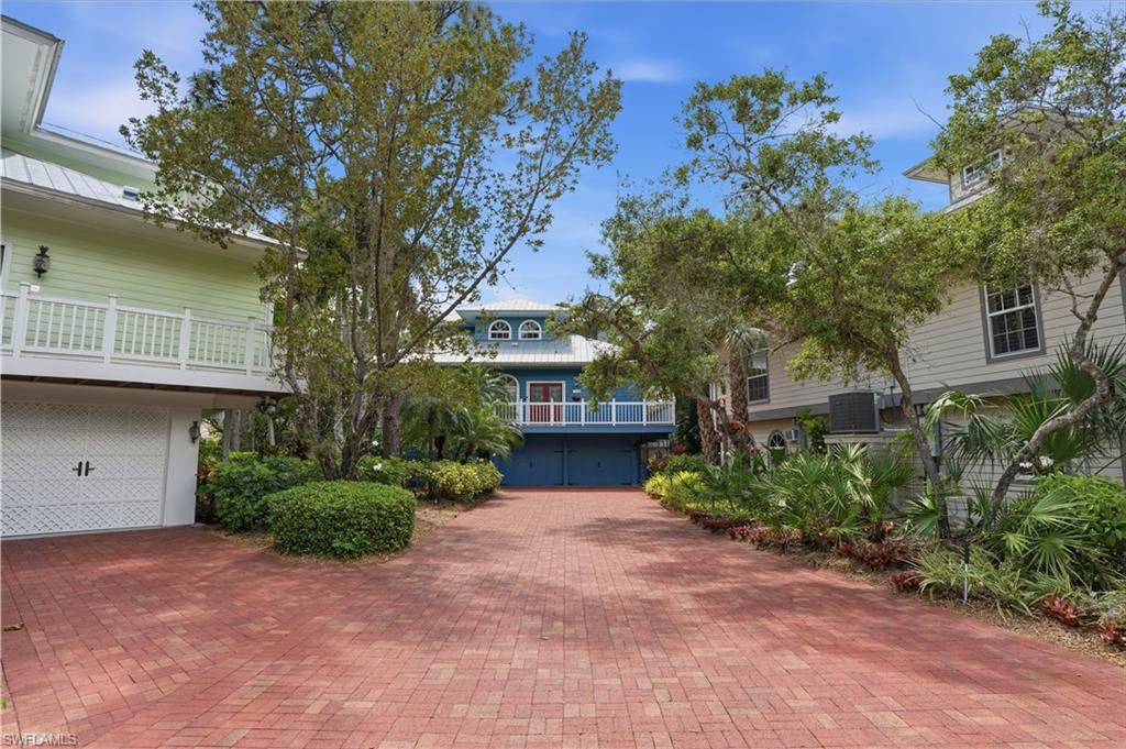 CRACKER COVE - Residential