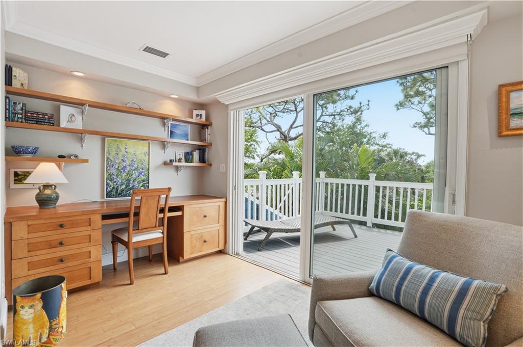 CRACKER COVE - Residential