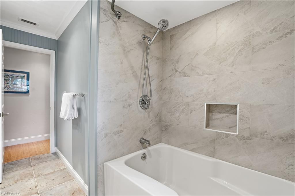 CRACKER COVE - Residential