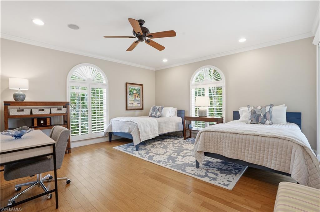 CRACKER COVE - Residential