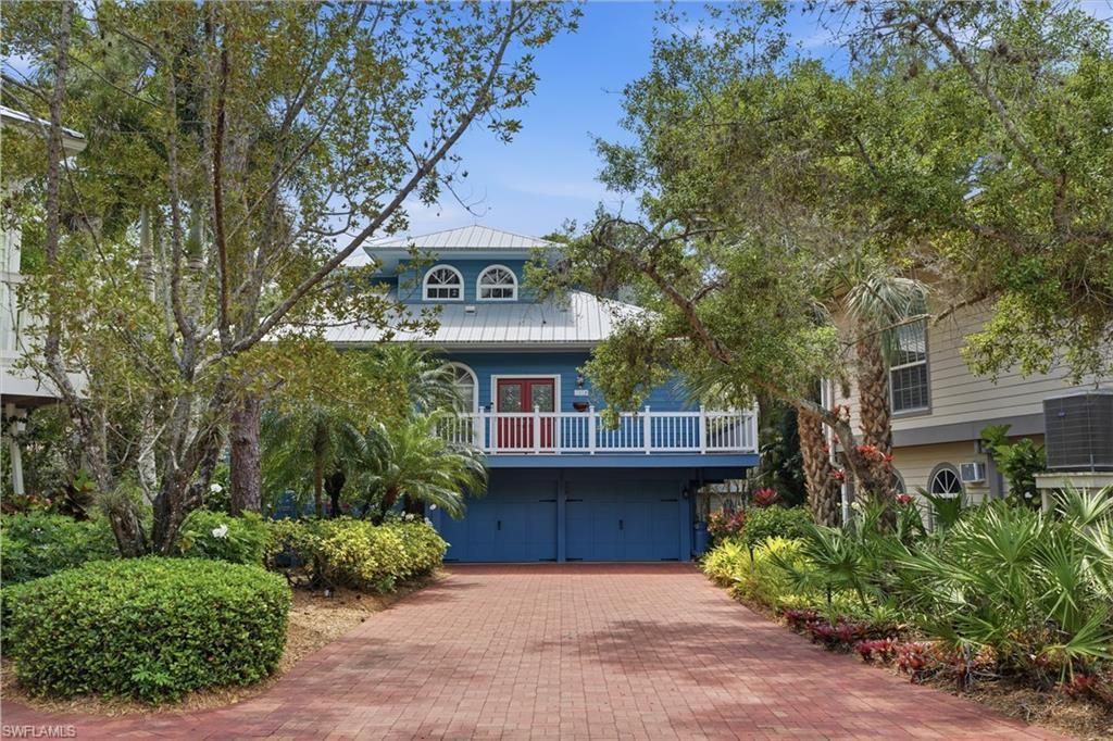 Photo of 3814 Survey CIR, BONITA SPRINGS, FL 34134 (MLS # 226013838)